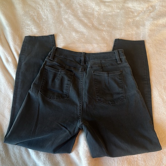 Talbots size is 10 jeggings - Picture 4 of 5